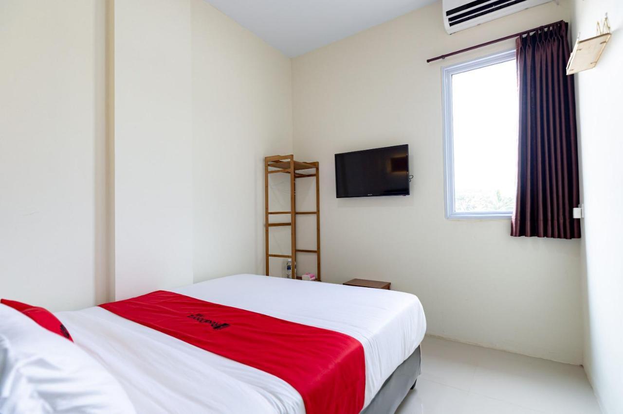 Reddoorz Plus At Komplek Abc Batu Aji Batam Kubuk ภายนอก รูปภาพ
